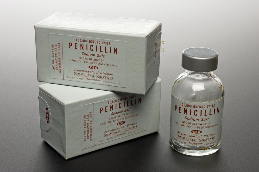 Cardboard carton, for Penicillin sodium salt vial and instruction leaflet