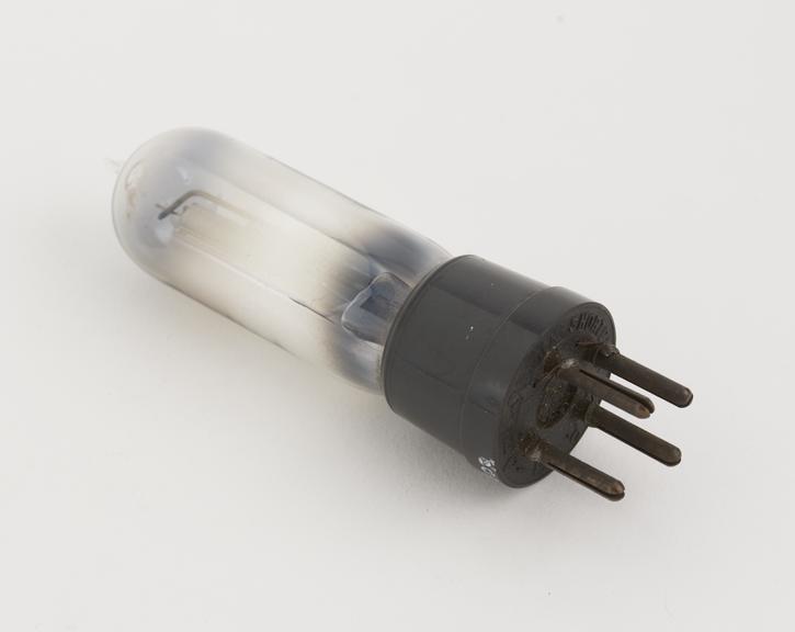 Metropolitan-Vickers thermionic triode valve