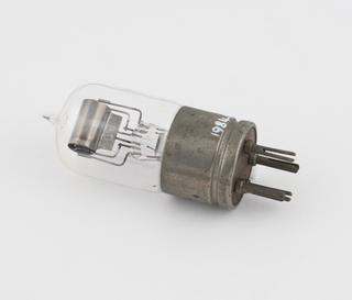 Triode valve