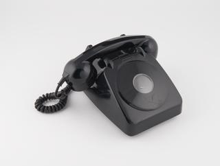 Type 706 CB table telephone