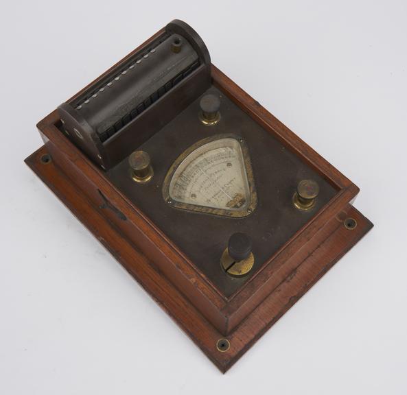 Paterson & Cooper Ayrton & Pererry's voltmeter