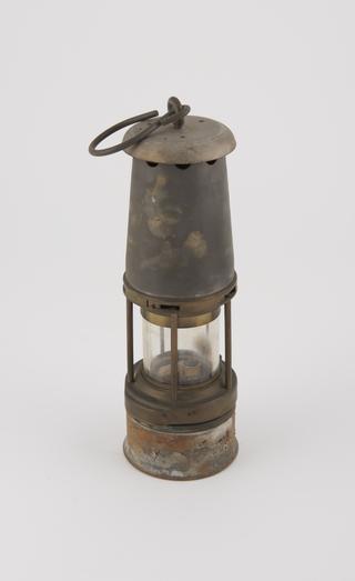 The Wolf Safety Lamp Co (Wm Maurice) Ltd type 7RMBS flame safety lamp with relighter and magnetic lock