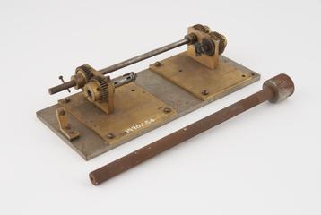 miscellaneous spinning machine attachment