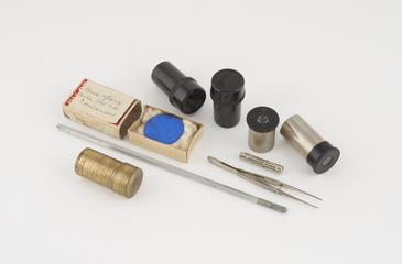 Accessories for binocular compound microscope