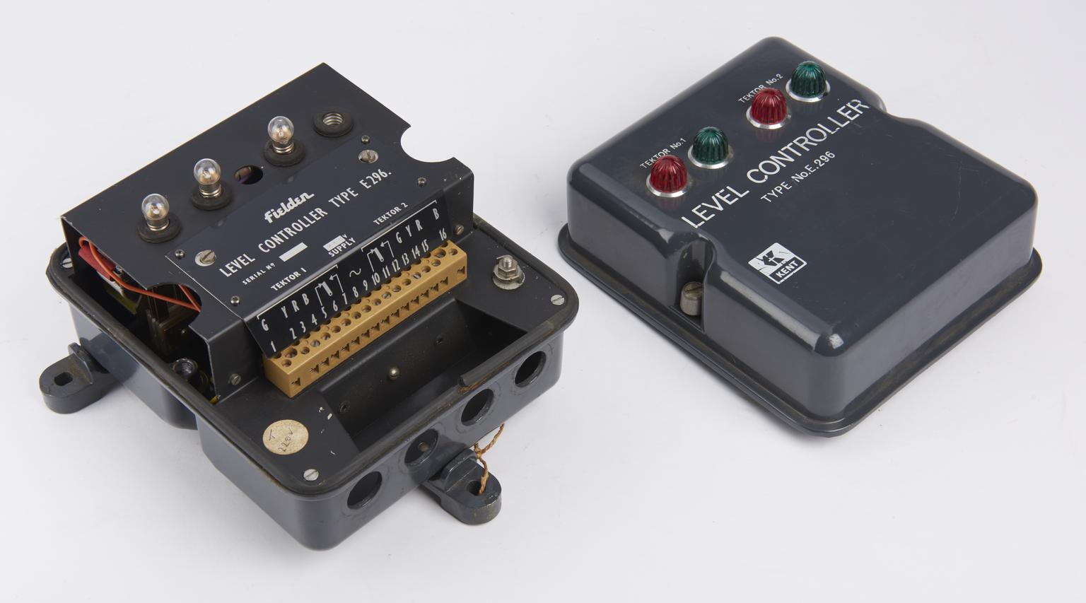 Feild Controller Fielden Level controller | Science Museum Group Collection