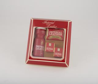 Imperial Leather gift set containing talc 75g