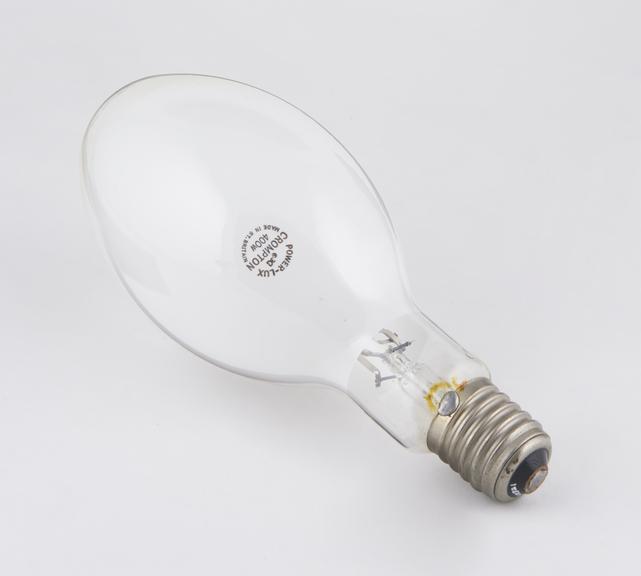 Incandecent electric lamp