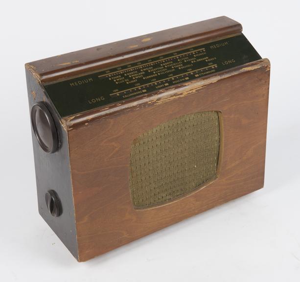 Ferranti Model 555 Radio