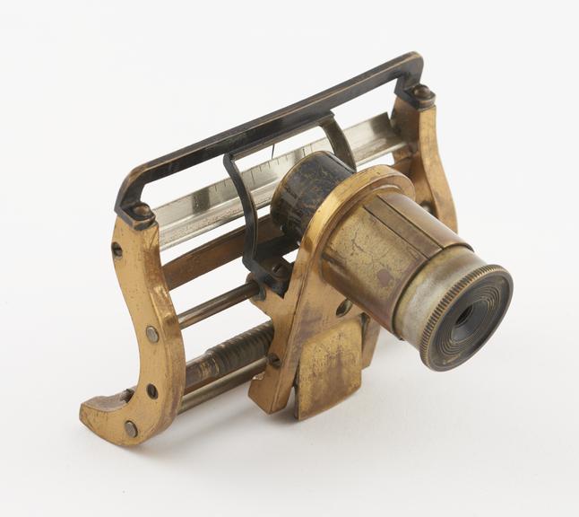 Yarn Thread Count Glass | Science Museum Group Collection