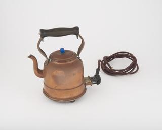 Electric kettle with cable flex and Bakelite plug made by Creda attached