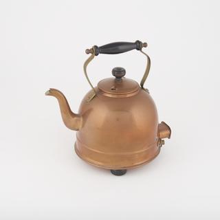 Electric kettle by Premier. Copper plated kettle with brass fittings