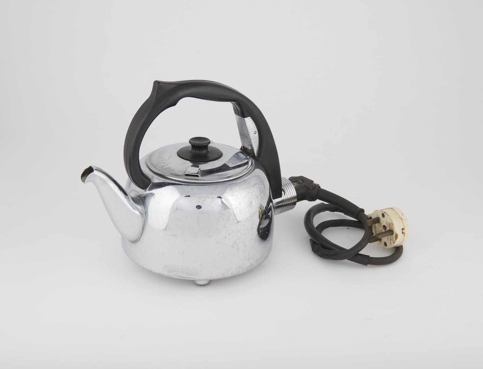 Electric kettle by Russell Hobbs | Science Museum Group Collection