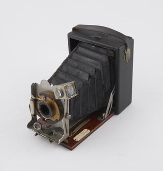 "The Tudor" Plate Folding Camera