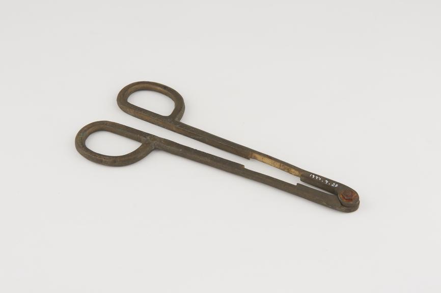 Ophthalmic Tongs