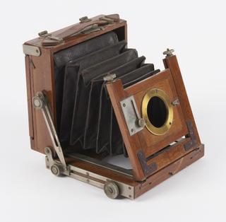Quarter Plate Camera