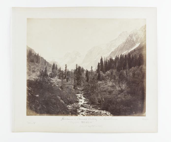 Albumen print on original card mount by Samuel Bourne, 1862