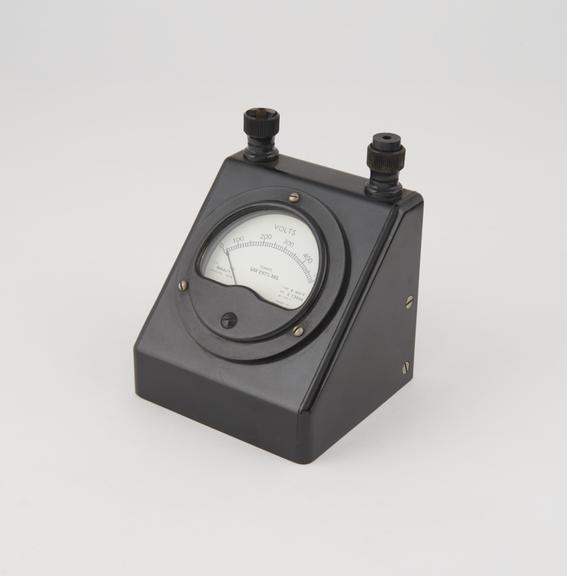 Ferranti Voltmeter A427F