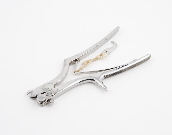 de Vilbiss skull chanelling forceps