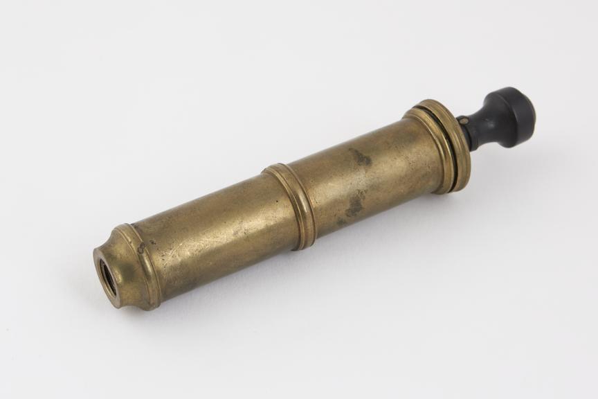 Brass syringe, piston-action, without nozzle