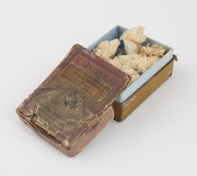 Inhaler, packet vaporoles', made by Burroughs Wellcome and Co