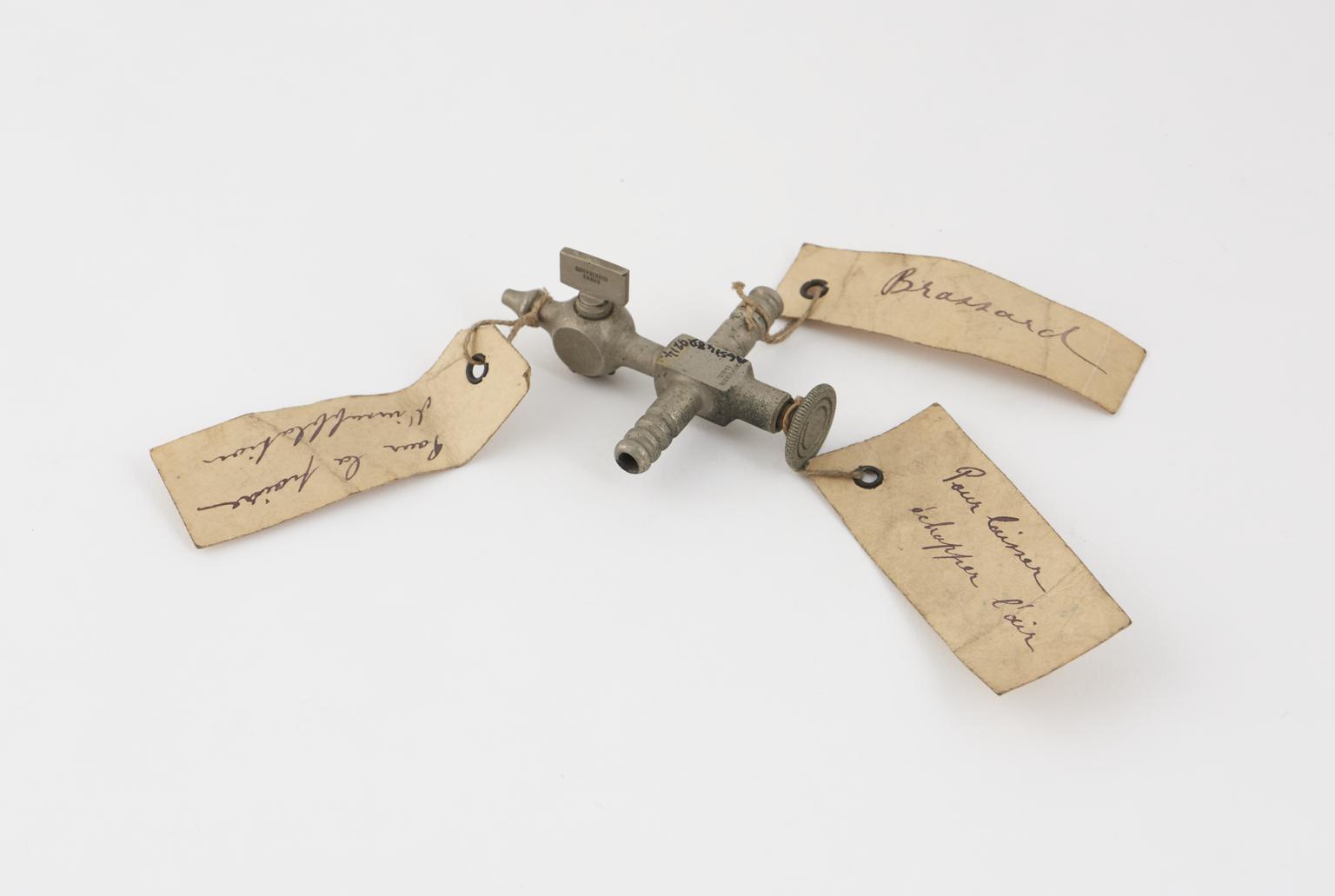 Regulating Taps Regulating tap and T-piece from insufflator | Science Museum Group ...