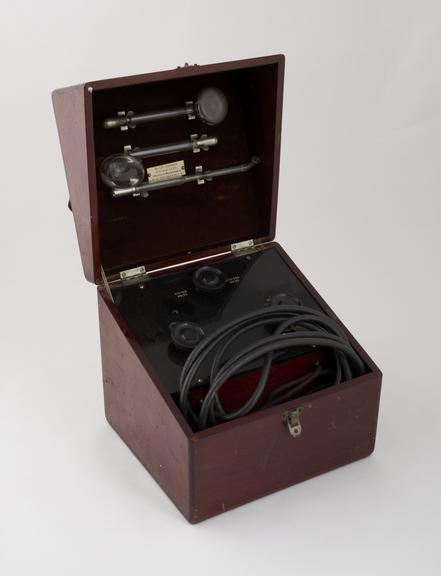 Electrotherapeutic apparatus, unsigned, Europe, 1920-1965