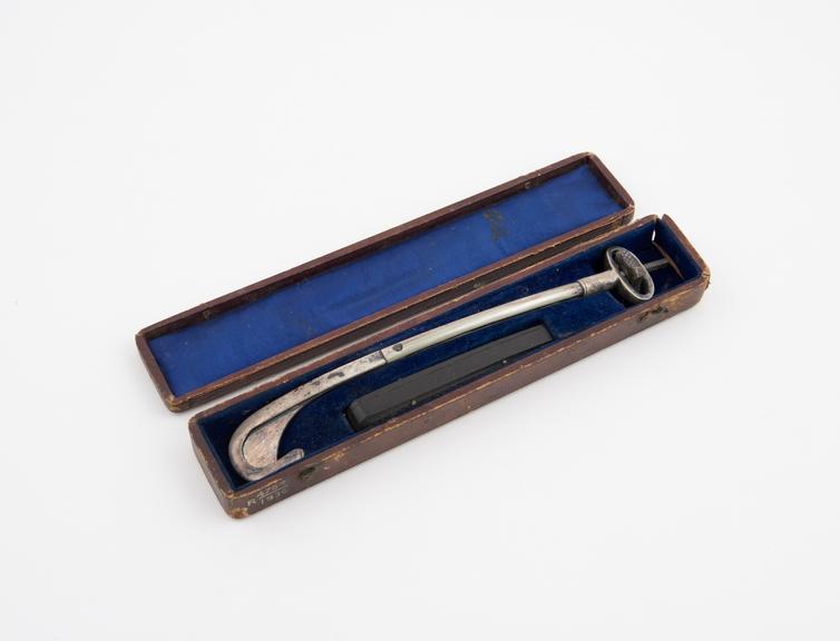 Tonsil crusher with detachable rivetted ebony handle, cased