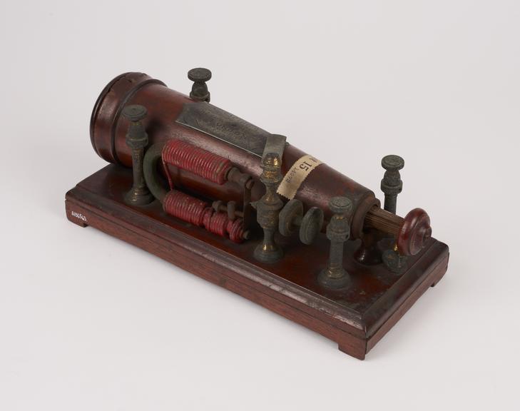 Grigg's electromagnetic therapy machine, late 19th century