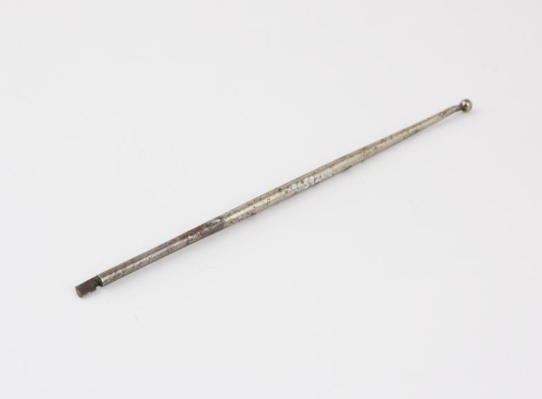 Pin-like electrode with small spherical knob at tip