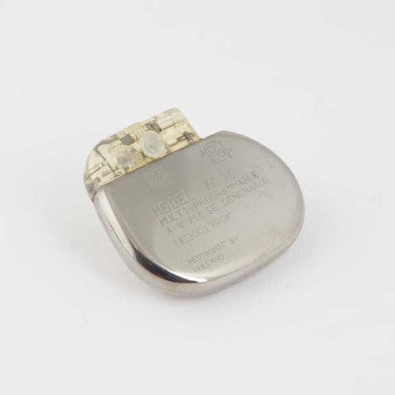 Programmable A-V Pacemaker, model 7006, by Medtronic BV