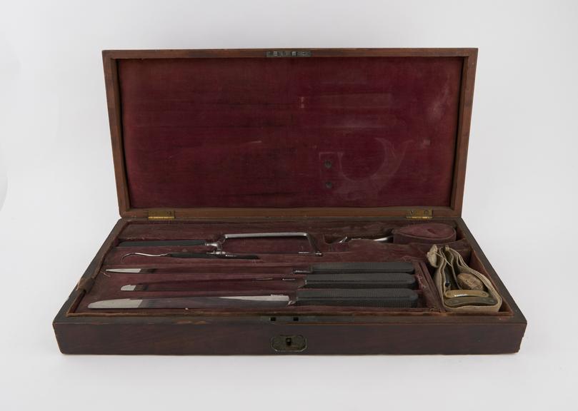 Amputation set, cased, possibly by Gay, English