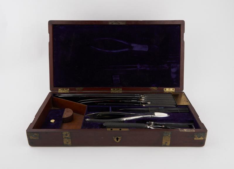 Amputation set, cased, by Savigny and Co., English, 1810-1850