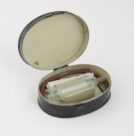 Saline infusion apparatus, Horrocks', in metal case