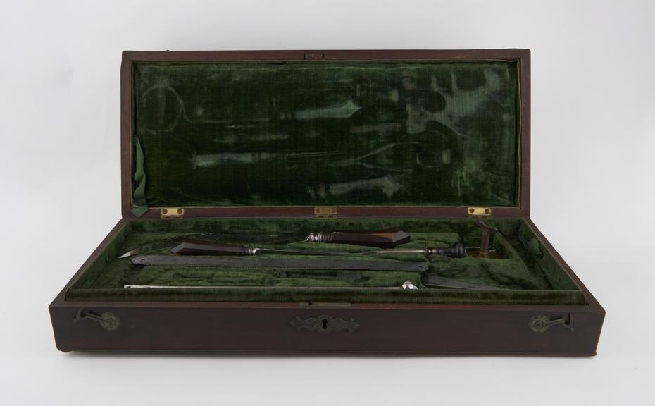 Amputation set, cased, 18th century