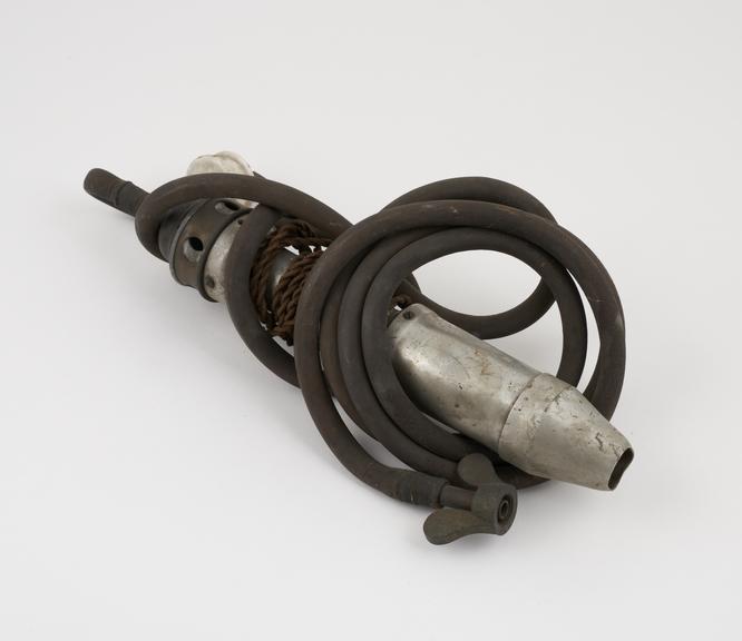 Hot air douche, electric, aluminium body, English, 1901-1940