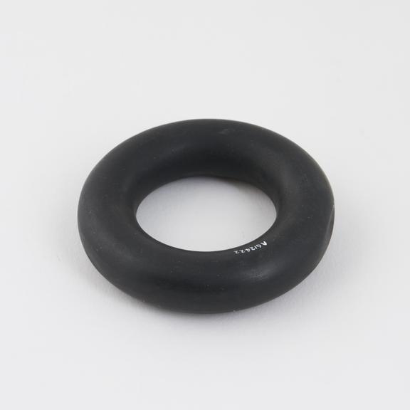 Pessary, supportive, ring, rubber, English, 1870 to 1930