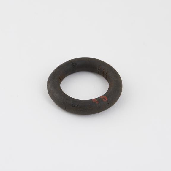 Pessary, supportive, ring, india-rubber, 1870-1930