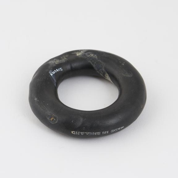 Pessary, supportive, ring, rubber, English, 1870 to 1930