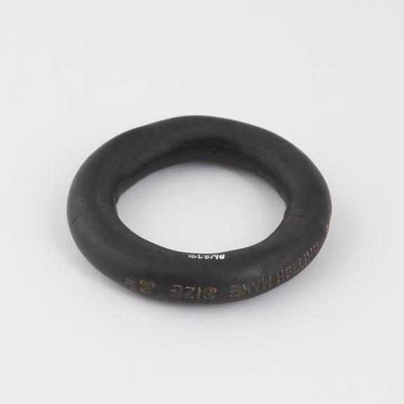 Pessary, supportive, ring, rubber, British, 1870 to 1930