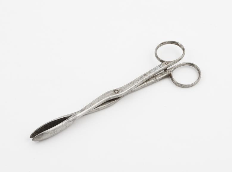 Ferguson's straight lithotomy forceps with undulating