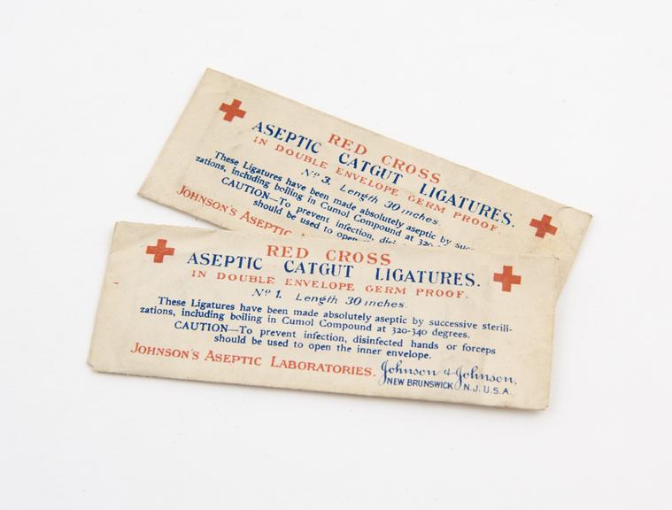 Catgut, aseptic, wrapped in two envelopes