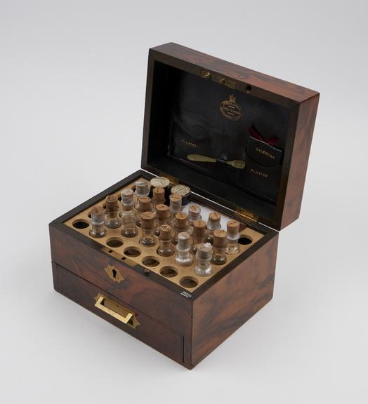 Homeopathic medicine chest, 1870-1910