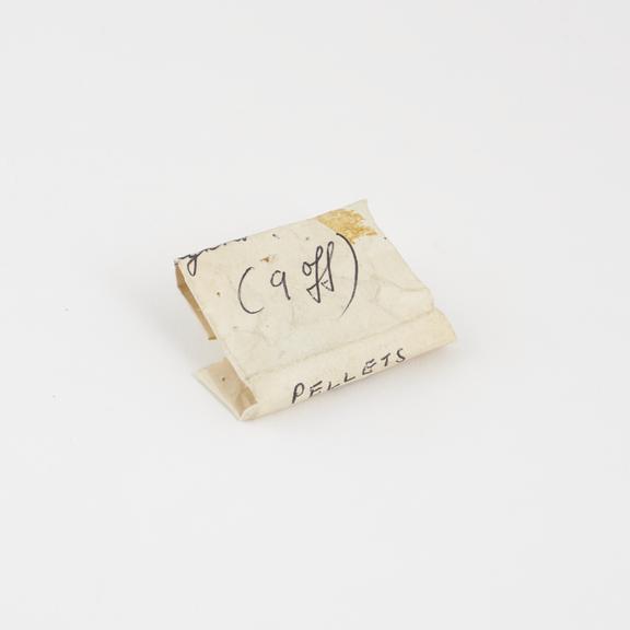 Jon stickless match lighter with nineteen match head pellets