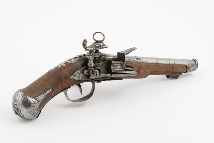 Split barrel tinder pistol. Bryant & May catalogue number 1026.