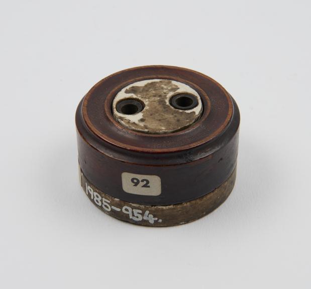 GEC socket with china base and wooden cover