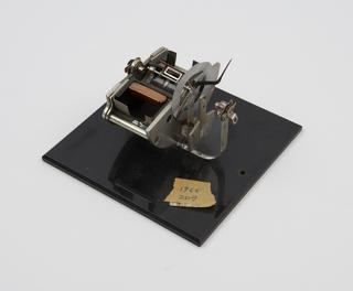 section of instrument coil from display panel on "Pivotless instruments"