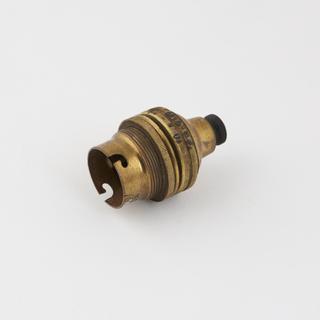 Bayonet socket