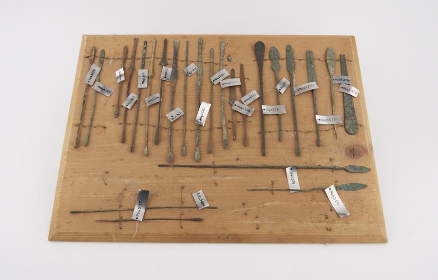 Bronze surgical instrument, Roman, 199-500 CE