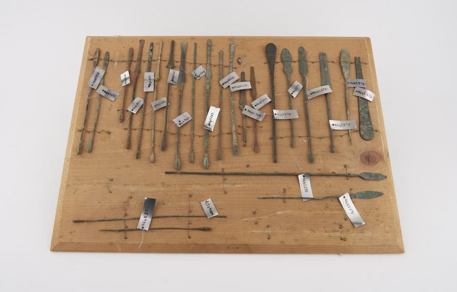 Bronze surgical instrument, Roman, 199-500 CE