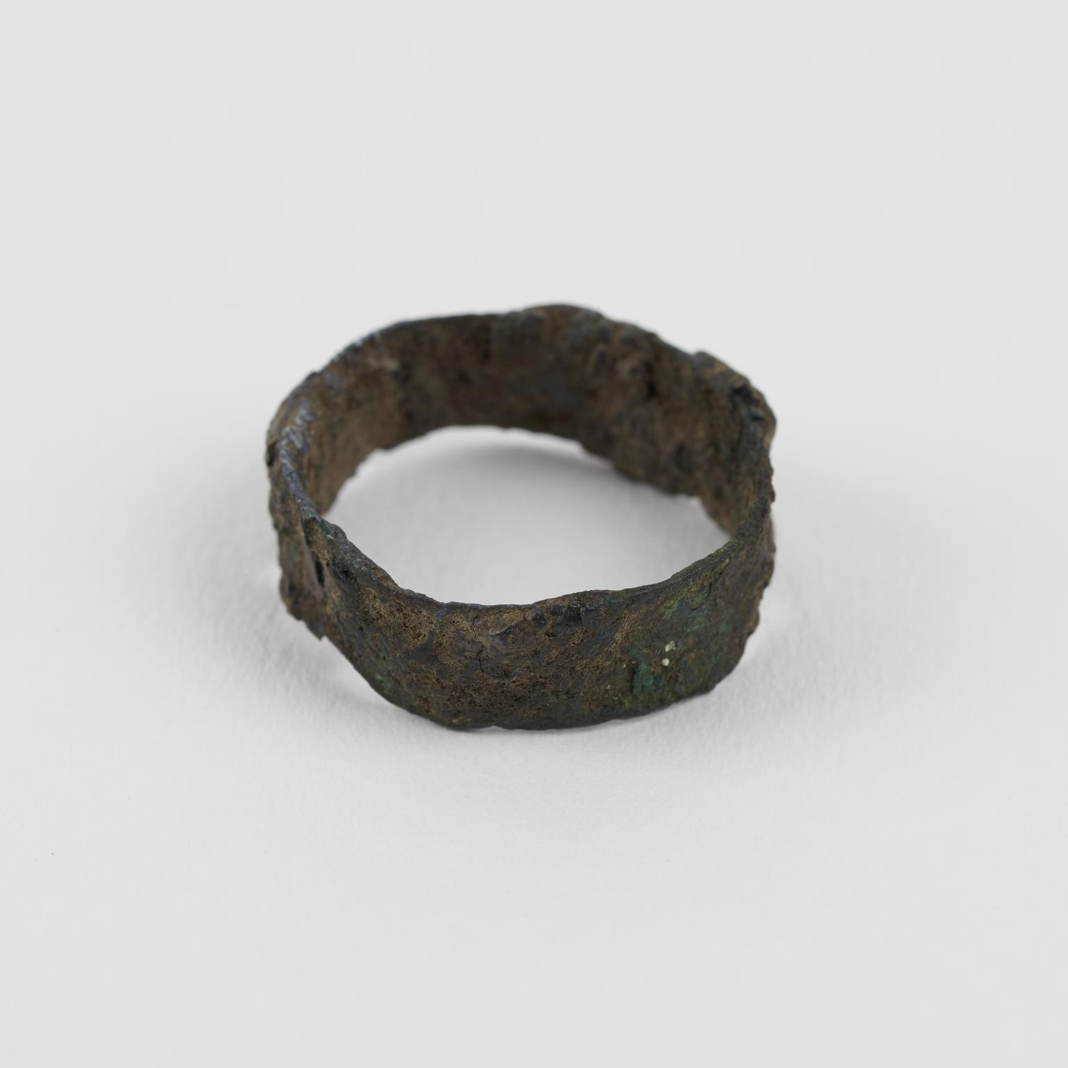 Fingerborg Ring Finger ring | Science Museum Group Collection